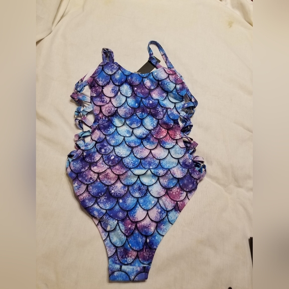NWT TEMPT ME MERMAID OPEN DETAIL SIDE SWIMSUIT MED - Picture 2 of 11